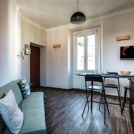 Joivy Stylish Flat, 5-minute Metro Trip To Centre Appartement Milaan