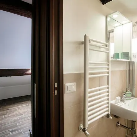 Joivy Stylish Flat, 5-minute Metro Trip To Centre Lägenhet *