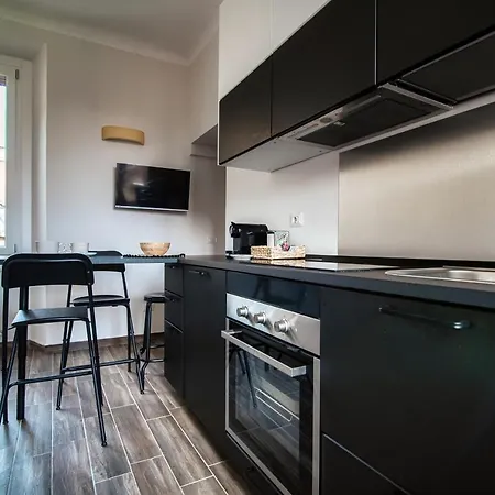 Joivy Stylish Flat, 5-minute Metro Trip To Centre * Milano